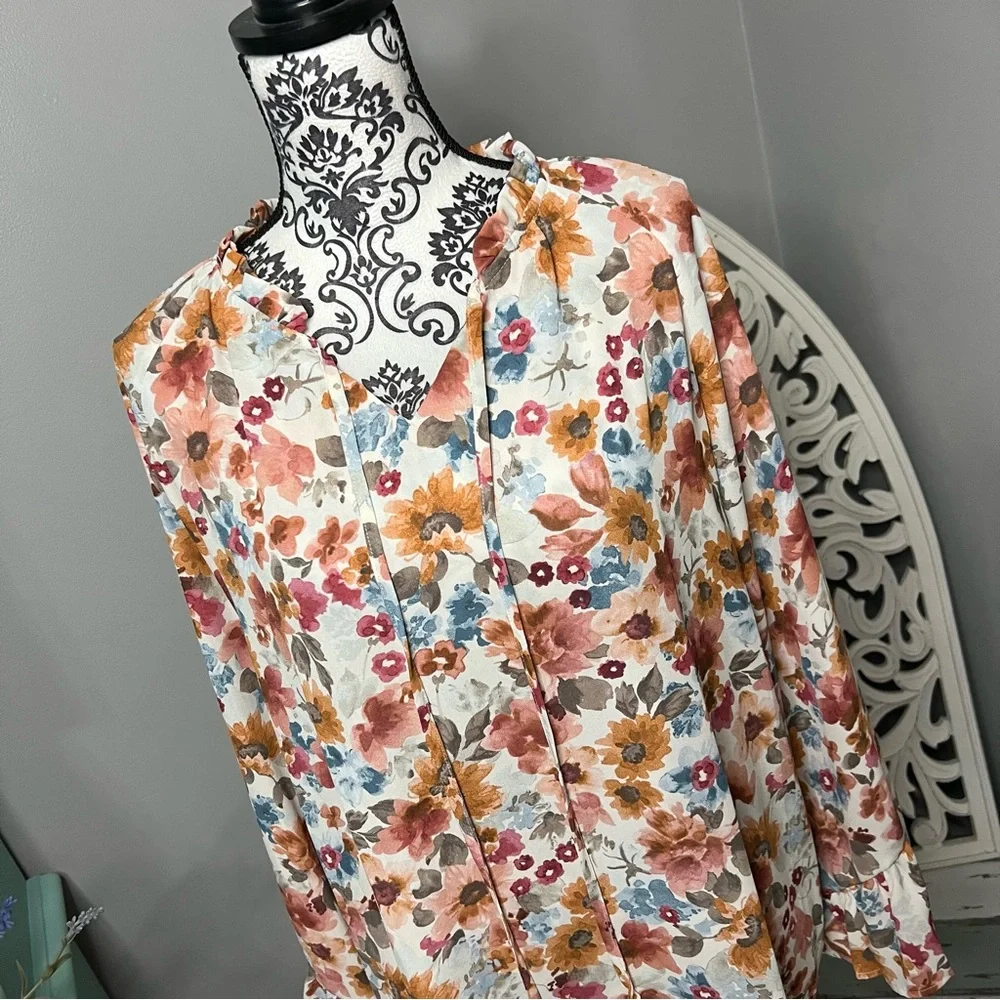 Boutique Boho Floral Mock Neck Bell Sleeve Blouse Size XL - Picture 2 of 11